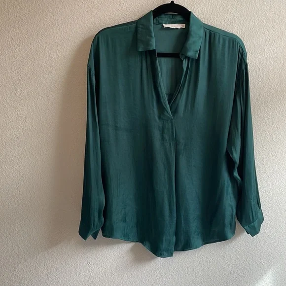 Faux silk top - Picture 2 of 5